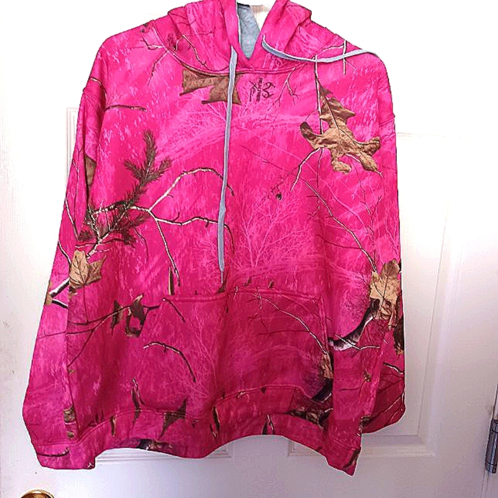 Realtree Pink "Mossy Oak" Hoodie Size XL